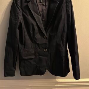 J.Crew single breasted navy blue lined blazer with side pockets, back split.